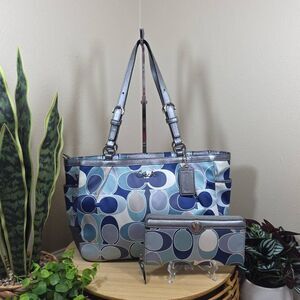Coach Signature Gallery Scarf Print Tote | Matching Wallet